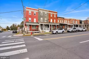 153 N Broad St, Lancaster, PA 17602 - Photo 2