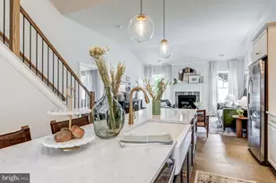 102 Village Dr, Millersville, PA 17551 - Photo 12