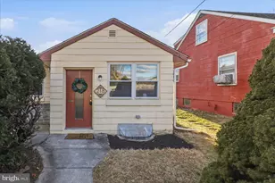 218 Hershey Ave, Lancaster, PA 17603 - Photo 2