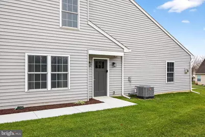 129 Hillard Field, Lancaster, PA 17603 - Photo 2