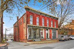 22 S 2nd St, Columbia, PA 17512 - Photo 2