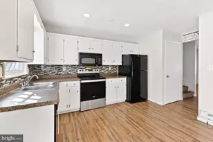 223 Colonial Dr, Akron, PA 17501 - Photo 12