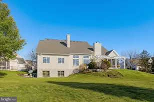 692 Goose Neck Dr, Lititz, PA 17543 - Photo 2