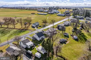 633 N Farmersville Rd, Ephrata, PA 17522 - Photo 18