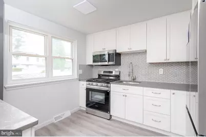 870 Hilton Drive, Lancaster, PA 17603 - Photo 2