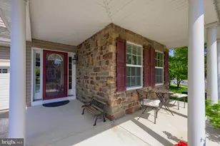 504 Brookshire Dr, Lancaster, PA 17601 - Photo 2