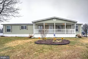 64 Ridgewood Manor, Manheim, PA 17545 - Photo 1