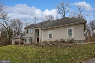 2492 Shaub Rd, Lancaster, PA 17601 - Photo 4