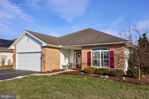 562 Blossom Trail, Mount Joy, PA 17552 - Photo 2
