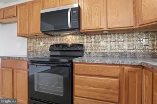 371 Dickens Dr, Lancaster, PA 17603 - Photo 12