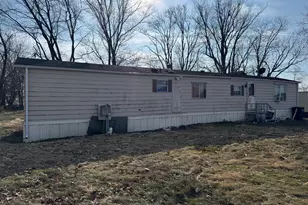 2318 Rockvale Rd, Lancaster, PA 17602 - Photo 1