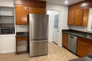 44 Chestnut St, Reinholds, PA 17569 - Photo 2