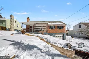 215 N Maple St, Elizabethtown, PA 17022 - Photo 4