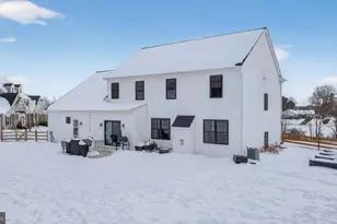 103 E Woods Dr, Lititz, PA 17543 - Photo 46