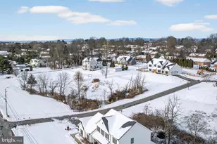 103 E Woods Dr, Lititz, PA 17543 - Photo 50