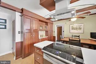 1827 Divot Ct, Lancaster, PA 17602 - Photo 8