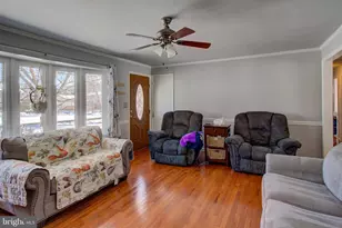 902 Perry Rd, Lititz, PA 17543 - Photo 2