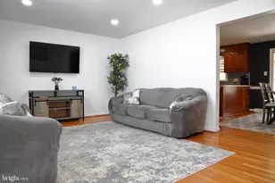 326 E Charlotte St, Millersville, PA 17551 - Photo 4