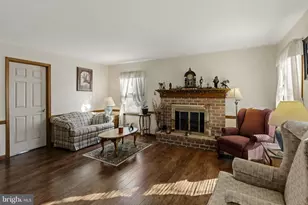 23 Eastbrooke Dr, Ephrata, PA 17522 - Photo 2