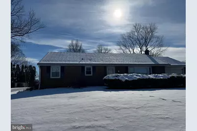 900 Cardinal Road, Lancaster, PA 17601 - Photo 2