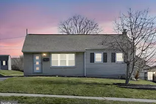 535 N Locust St, Elizabethtown, PA 17022 - Photo 4