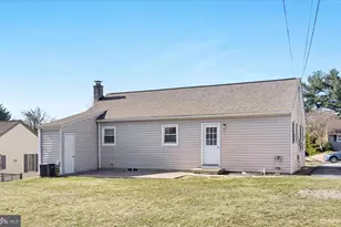 535 N Locust St, Elizabethtown, PA 17022 - Photo 36