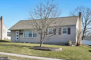 535 N Locust St, Elizabethtown, PA 17022 - Photo 6