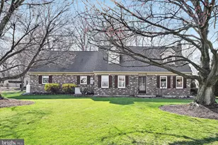 525 Hackman Rd, Lititz, PA 17543 - Photo 2