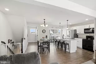 20 Pacific Blvd, Ephrata, PA 17522 - Photo 16