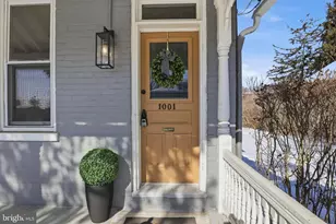 1001 Spruce St, Columbia, PA 17512 - Photo 2