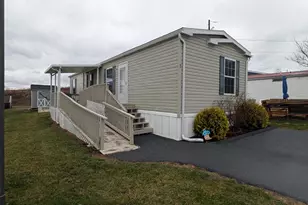 7 Vista Ln, Manheim, PA 17545 - Photo 1