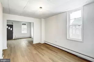 852 Blunston St, Columbia, PA 17512 - Photo 4