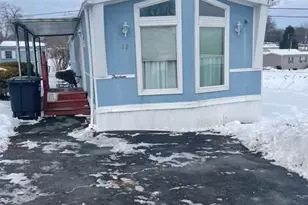 13 Earl Ln, Lititz, PA 17543 - Photo 2