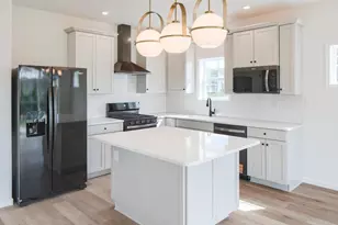 1247 Hershey Ln, Lancaster, PA 17601 - Photo 2