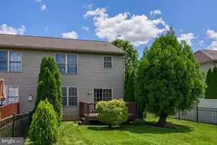 19 Eagle Dr, Ephrata, PA 17522 - Photo 4