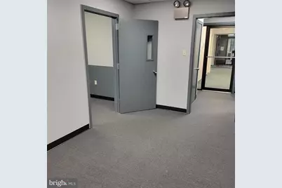 1899 Lititz Pike #10, Lancaster, PA 17601 - Photo 8