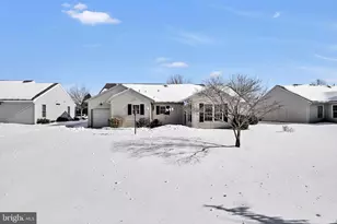 820 Cambridge Dr, Manheim, PA 17545 - Photo 32