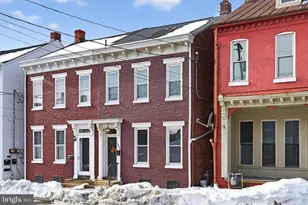 525 Walnut St, Columbia, PA 17512 - Photo 2