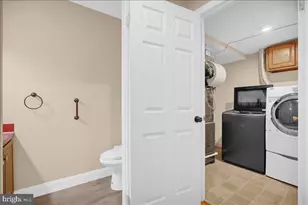 9 Spring Walk Ct, Lancaster, PA 17601 - Photo 16