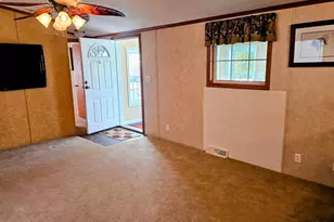 927 Emerald St, Ephrata, PA 17522 - Photo 12