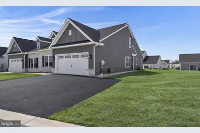 131 Hillard Field, Lancaster, PA 17603 - Photo 2