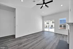 131 Hillard Field, Lancaster, PA 17603 - Photo 4