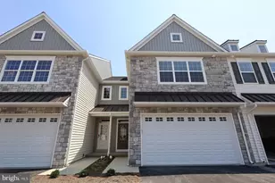 2456 Spring Water Cir, Lancaster, PA 17601 - Photo 1