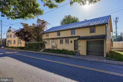 2 S Charlotte Street, Manheim, PA 17545 - Photo 2