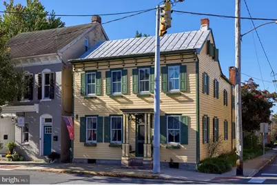 2 S Charlotte Street, Manheim, PA 17545 - Photo 1