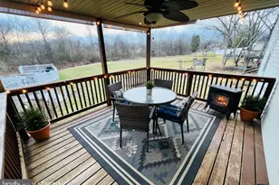 325 Village Spring Ln, Reinholds, PA 17569 - Photo 10