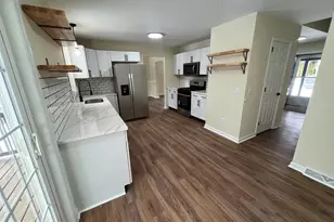 325 Village Spring Ln, Reinholds, PA 17569 - Photo 18