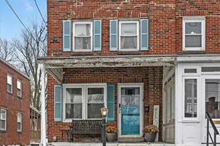 229 Locust St, New Holland, PA 17557 - Photo 2
