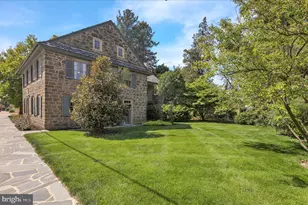 27 E Main St, Strasburg, PA 17579 - Photo 4