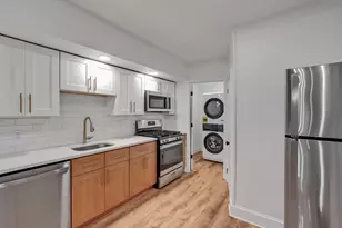 53 S Marshall St, Lancaster, PA 17602 - Photo 4